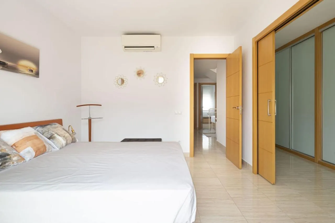 Holiday home Centric Apartment Gran Via Fira Montjuic L'Hospitalet de Llobregat Spain